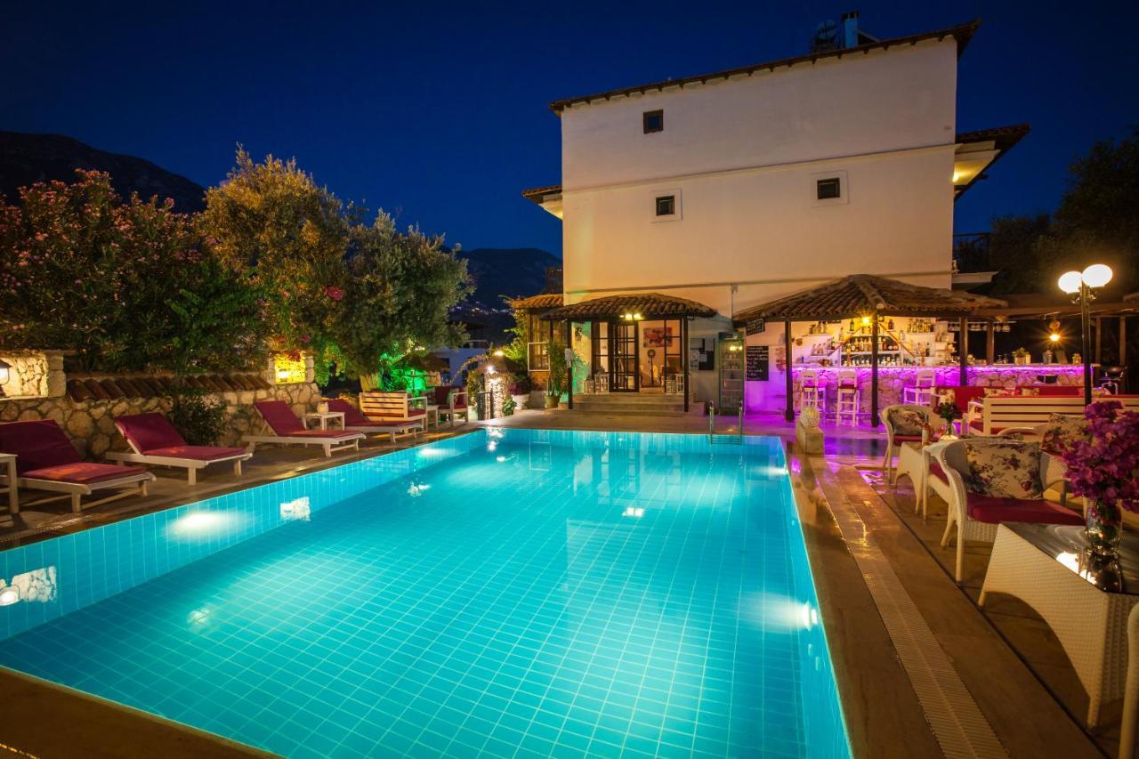 Papermoon Hotel & Apartments Каш Екстериор снимка